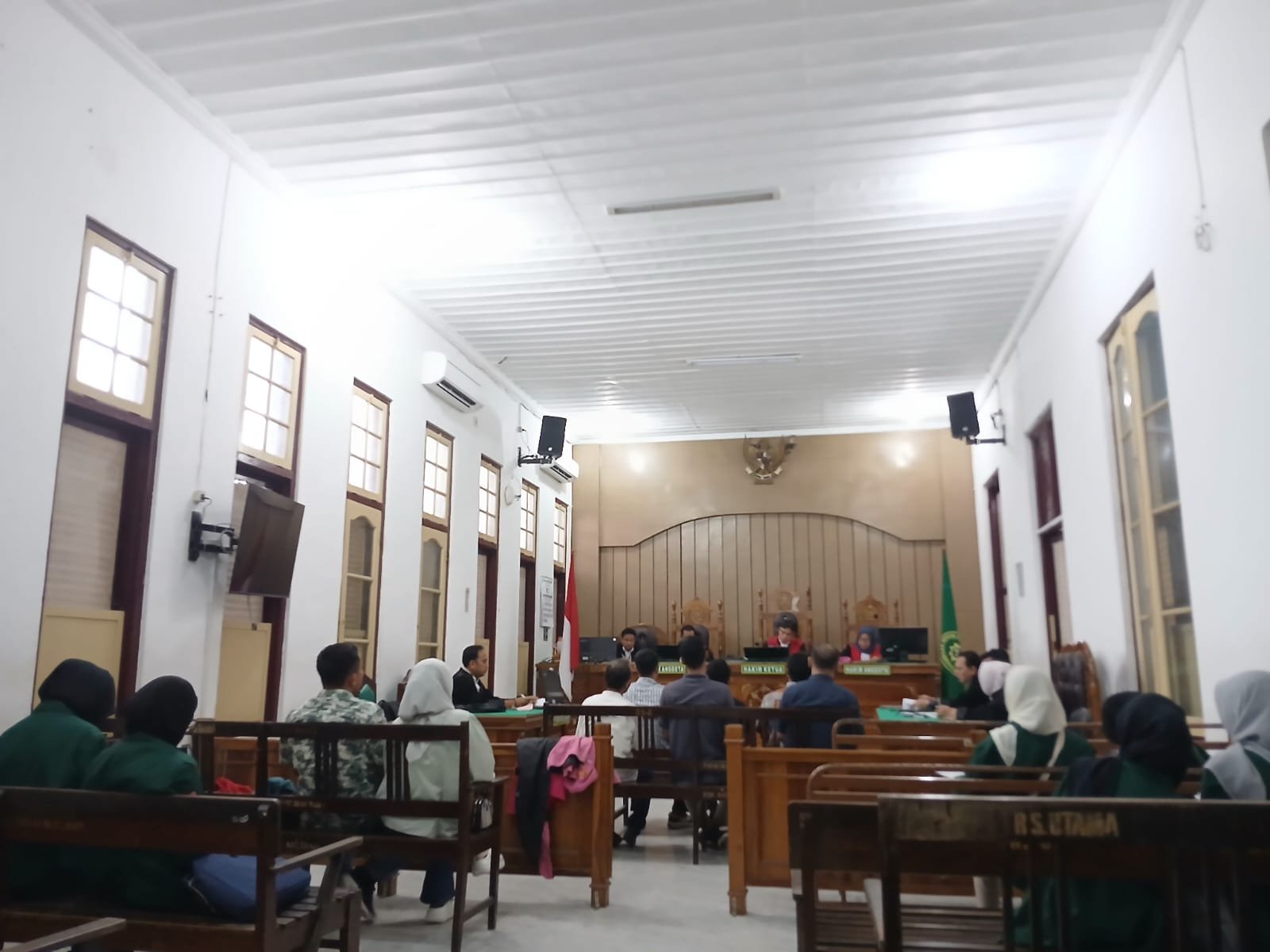 Sidang Korupsi Proyek Jalan Batubara Rp 6 Miliar Digelar di Tipikor Medan, 12 Terdakwa Duduk di Kursi Pesakitan