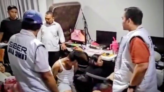 Polisi Gerebek Markas Judi Online dengan Omzet Rp 7 Miliar di Apartemen Condominium Medan, 19 Orang Ditangkap