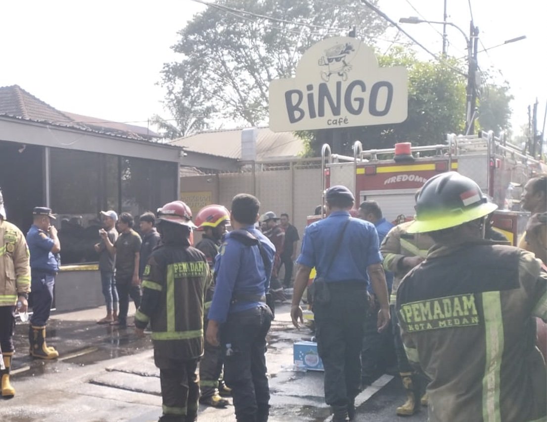 Bingo Cafe Abdulah Lubis Kebakaran