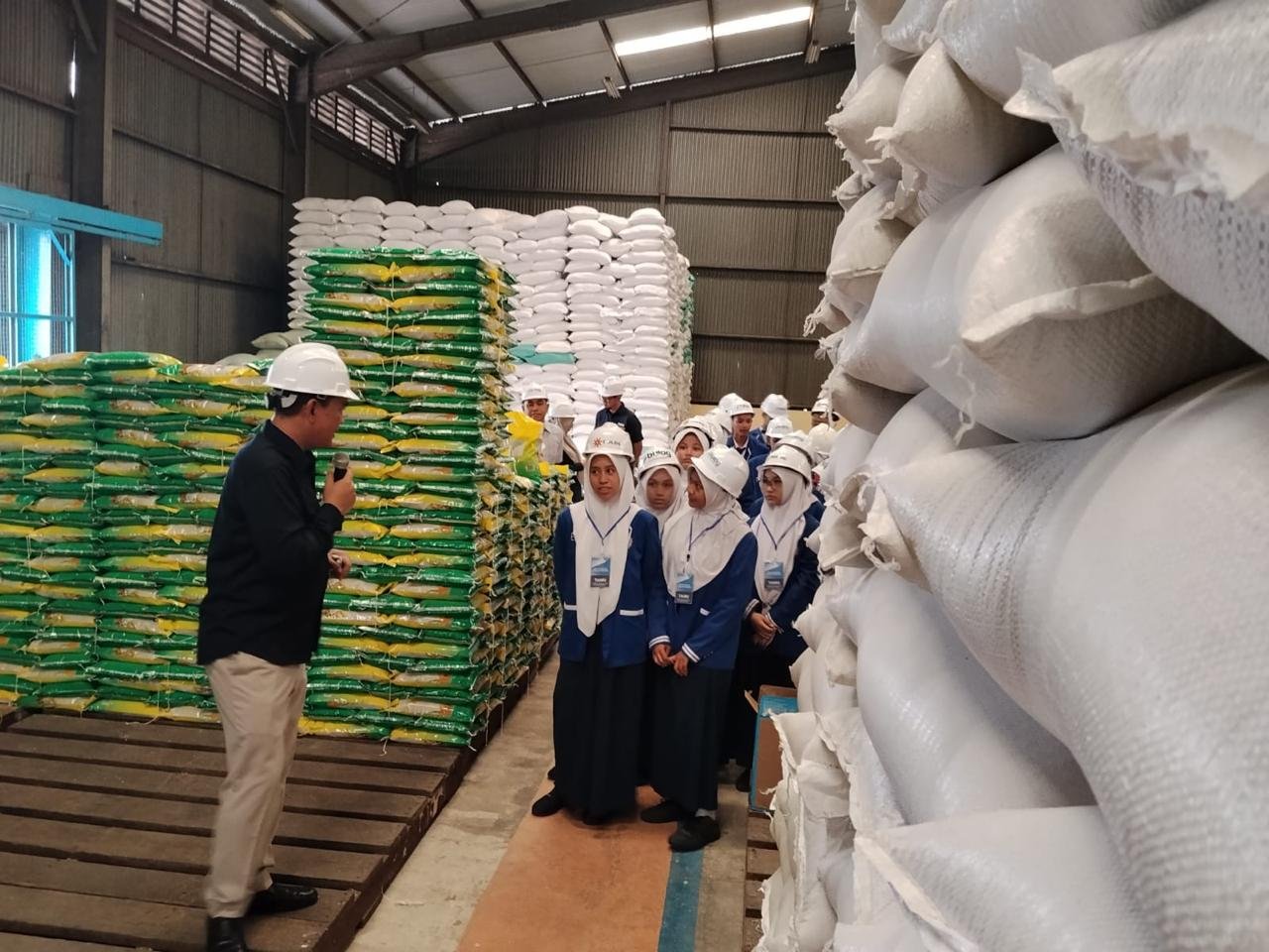 Bulog Sumut Edukasi Swasembada Pangan pada Generasi Muda