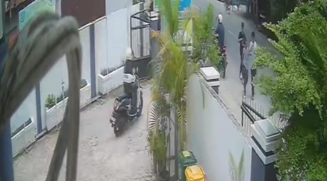 Motor Dokter di Puskesmas Sri Padang Tebing Tinggi Raib Digondol Maling, Terekam CCTV