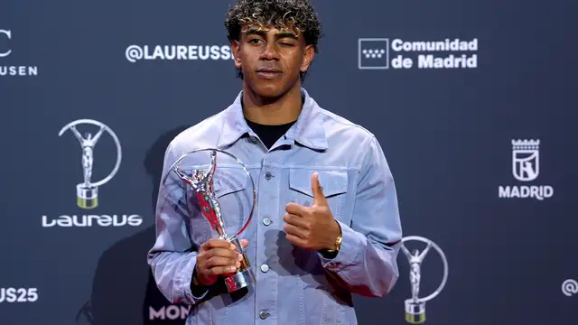 Lamine Yamal Samai Johan Cruyff di Laureus Awards 2026, Bintang Muda Barcelona Terus Bersinar