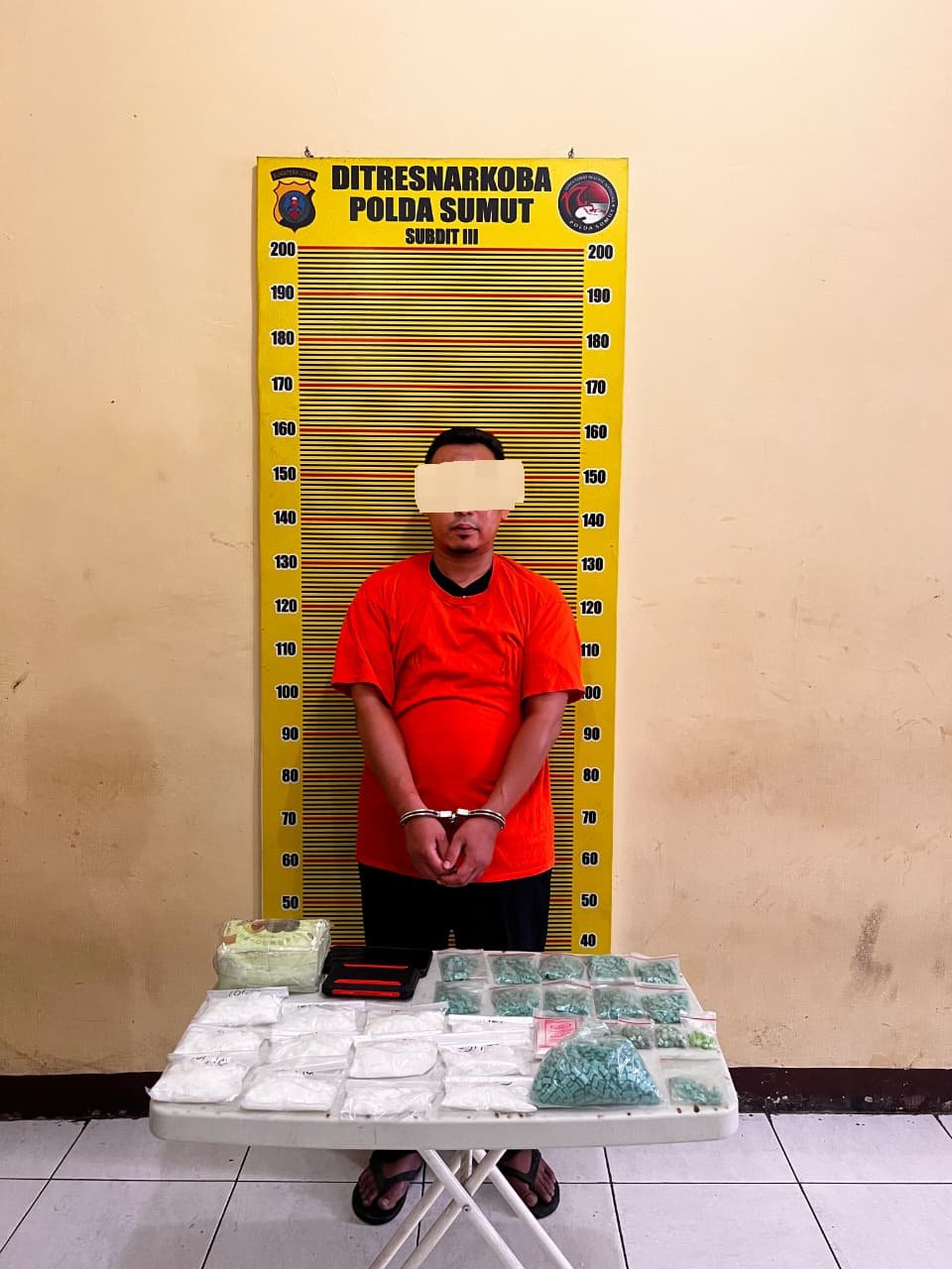 Guru Swasta di Medan Ditangkap, Bawa 2 Kg Sabu dan Ribuan Pil Ekstasi