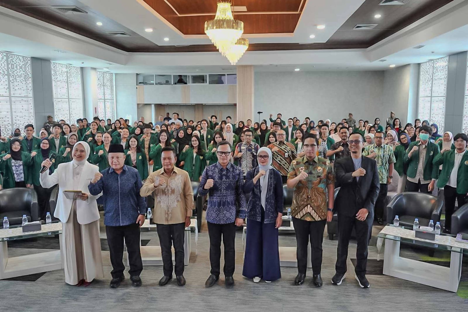 Bedah Buku 