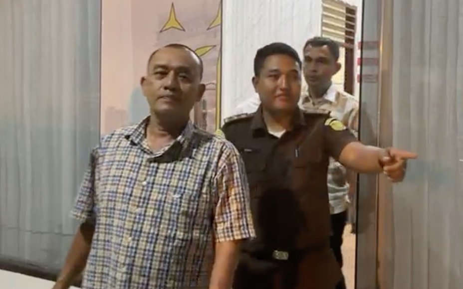 Polres Padangsidimpuan Serahkan Tersangka RL dan Barang Bukti ke Kejari dalam Kasus Diduga Menipu 34 Teman Polisinya Senilai Rp10,2 Miliar
