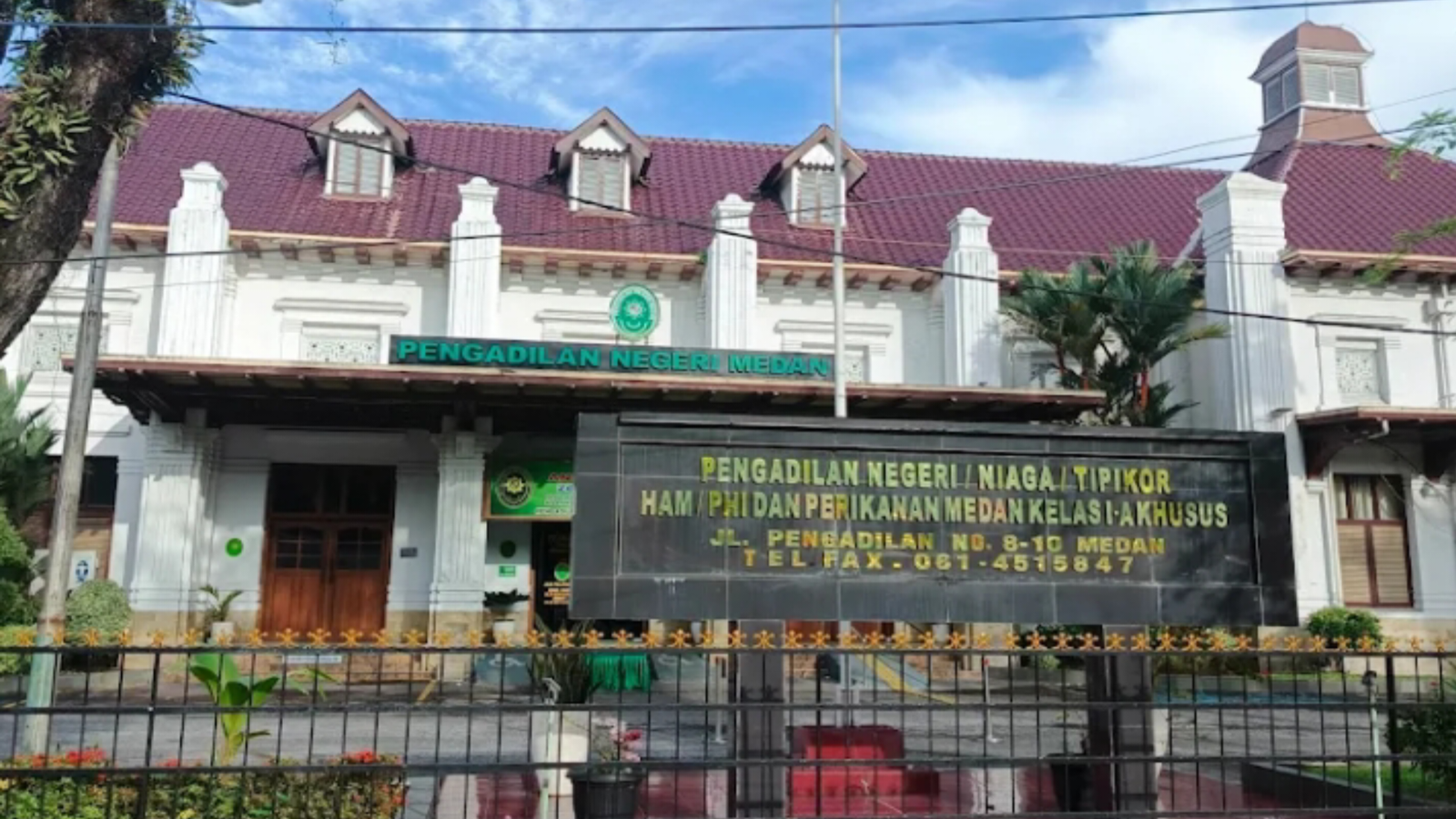 4 Hakim Ad Hoc PHI PN Medan Disanksi Bawas MA, Satu Non Palu 6 Bulan