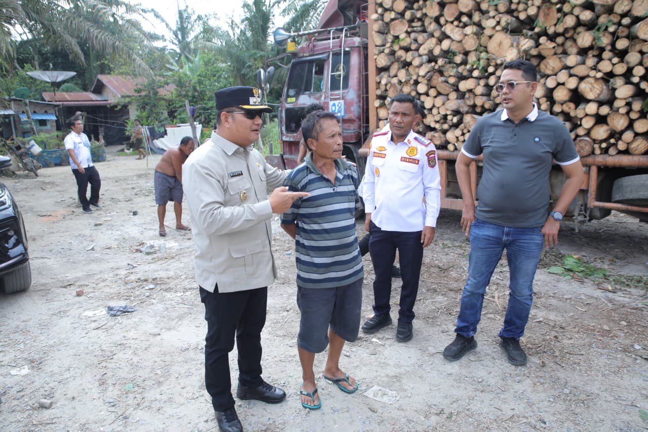Wakil Bupati Asahan Himbau Pengusaha Kayu Patuhi Batas Muatan Kendaraan