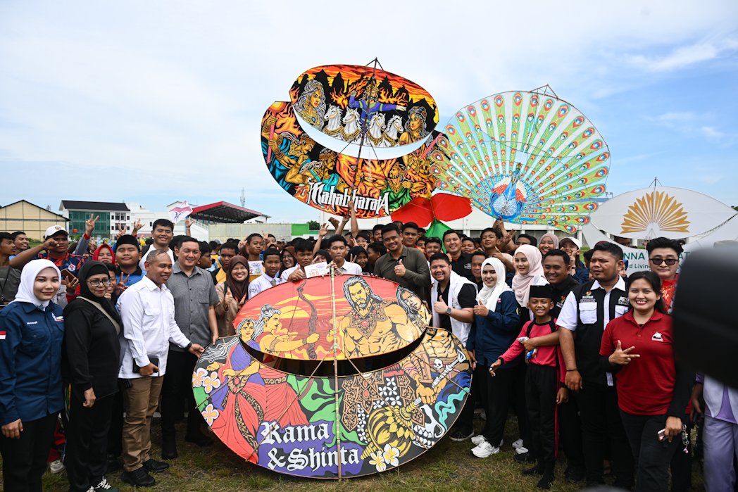 Seribu Peserta Ikut Festival Layang-Layang Piala Gubsu, Diharap Jadi Daya Tarik Wisata Sumut