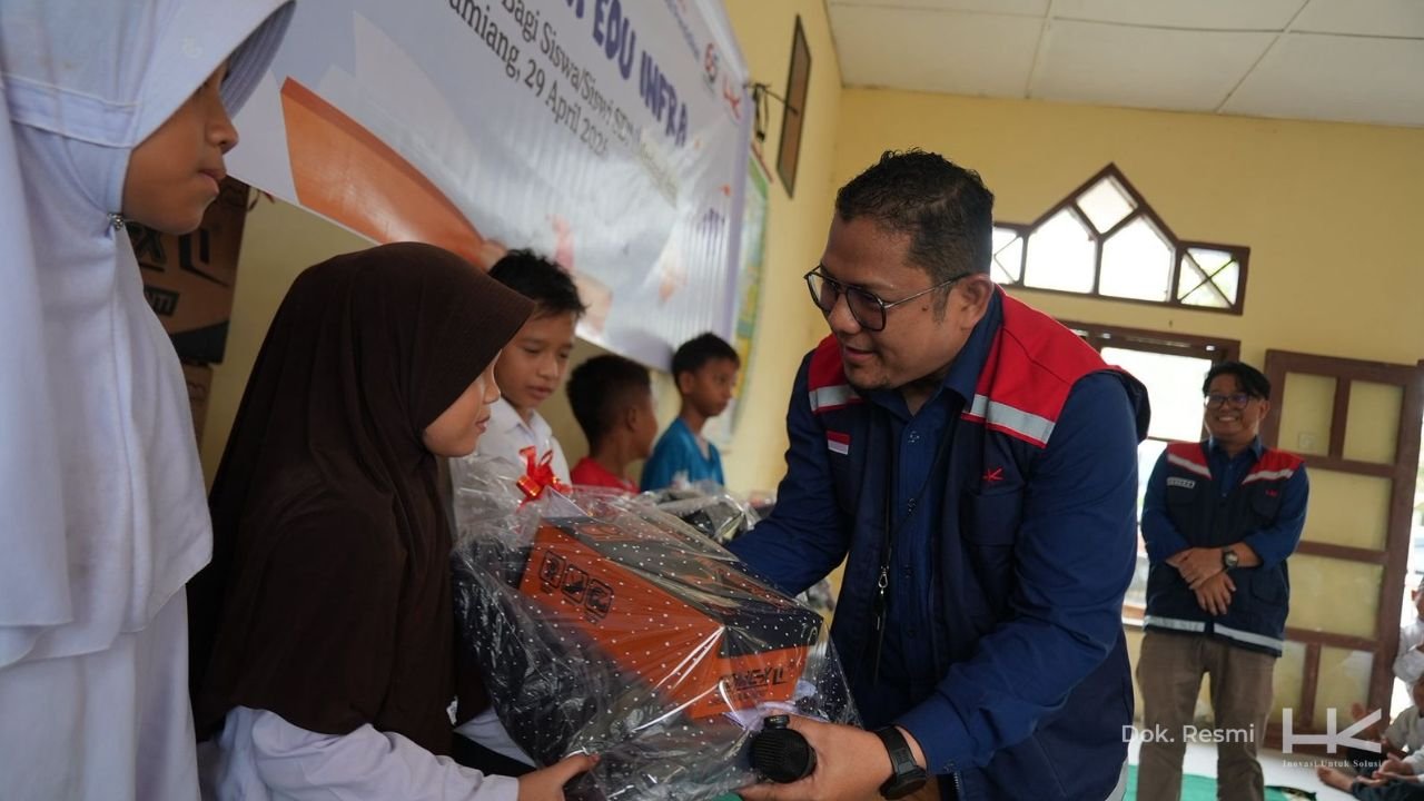 Bangkitkan Semangat Belajar Pasca Banjir, Hutama Karya Dukung Pemulihan Pendidikan di Aceh Tamiang