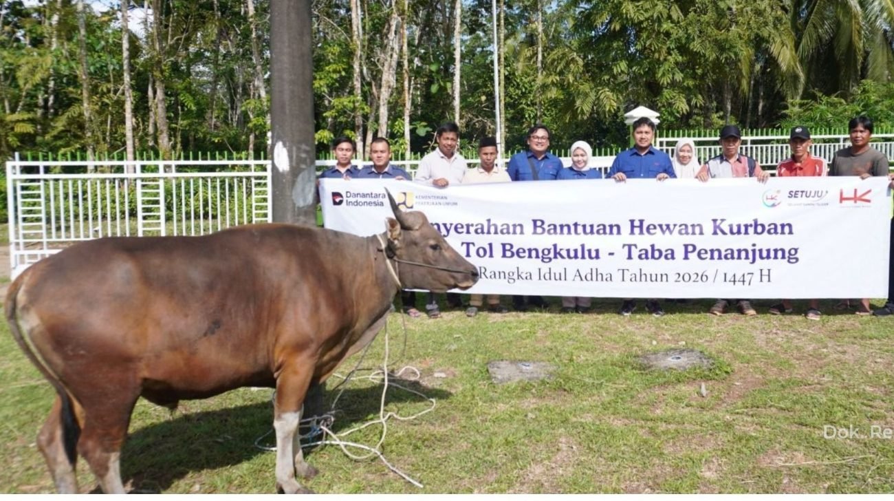 Hutama Karya Salurkan 300 Ekor Hewan Kurban pada Momentum Iduladha 1447 H