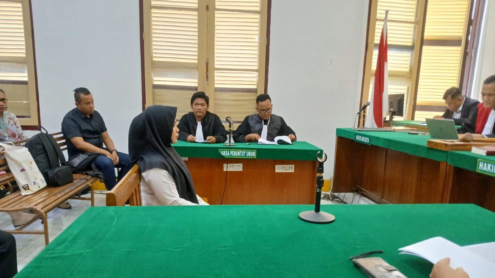 Komisioner Bawaslu Gunungsitoli Dituntut 2 Tahun Penjara Kasus Pungli Honor Pokja