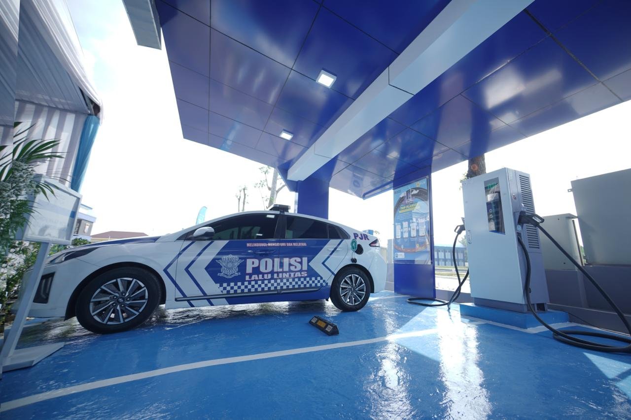 8 Unit SPKLU PLN Presisi Ultra Fast Charging di Polda Sumut Siap Digunakan