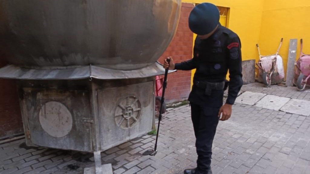Gegana Brimob Poldasu Sterilisasi Vihara, Amankan Ibadah Waisak