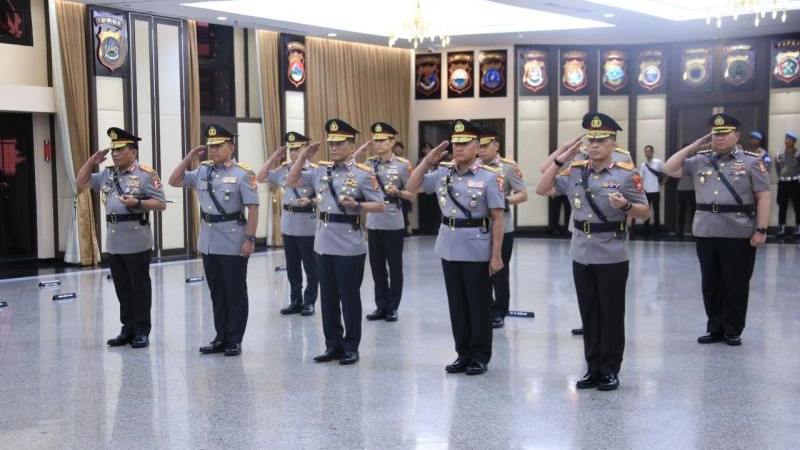Kapolri Lantik Komjen RZ Panca Jadi Kalemdiklat Polri dan 5 Kapolda Baru, Ini Daftar Lengkapnya