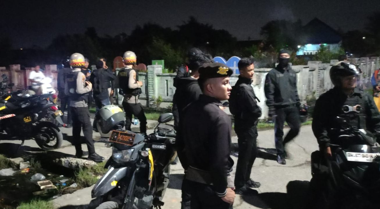 Tawuran Antar Warga dan Ormas Pecah di Sicanang Belawan, Polisi Amankan Pelaku Bersenjata Tajam