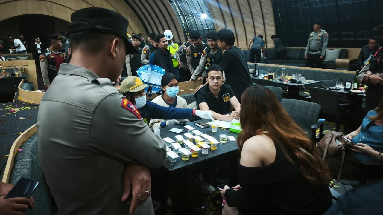 Empat THM di Medan Dirazia, Poldasu Amankan 5 Pengunjung Positif Narkoba