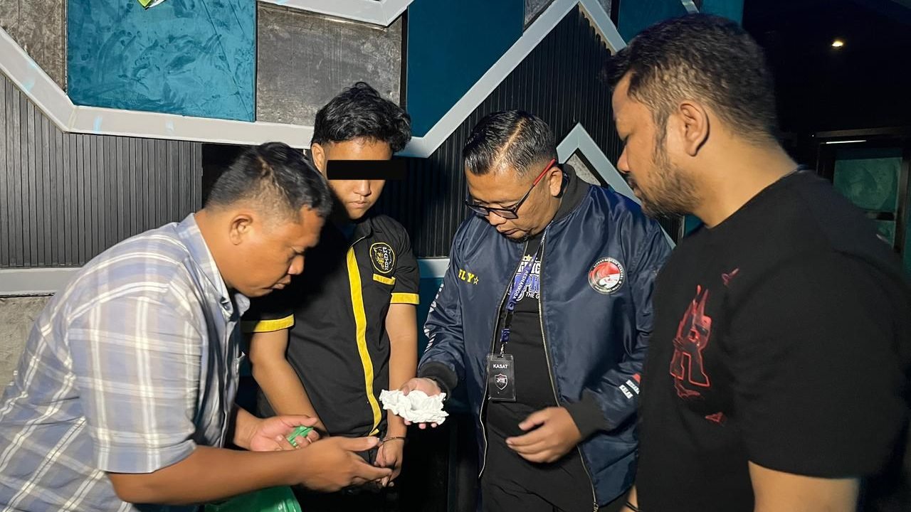 Tempat Hiburan Malam Phantom KTV Digerebek Polrestabes Medan