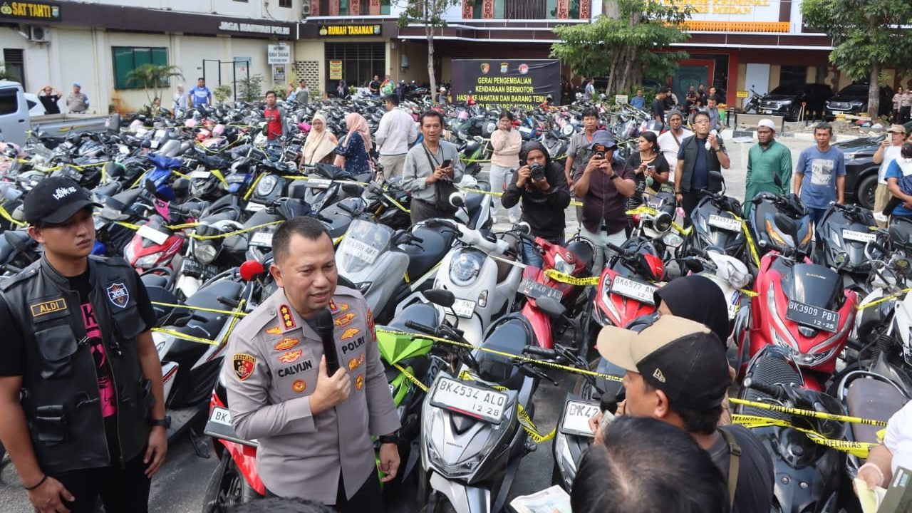 Polrestabes Medan Bongkar 8 Gudang Kendaraan Bermotor dan Tindak Tegas 37 Tersangka