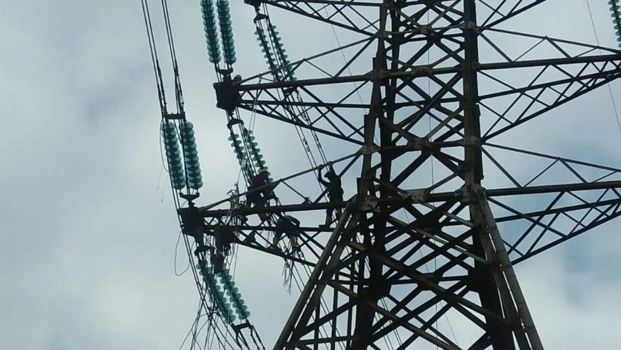 Listrik Sumatra Berangsur Pulih, PLN Ungkap Penyebab Padam Massal