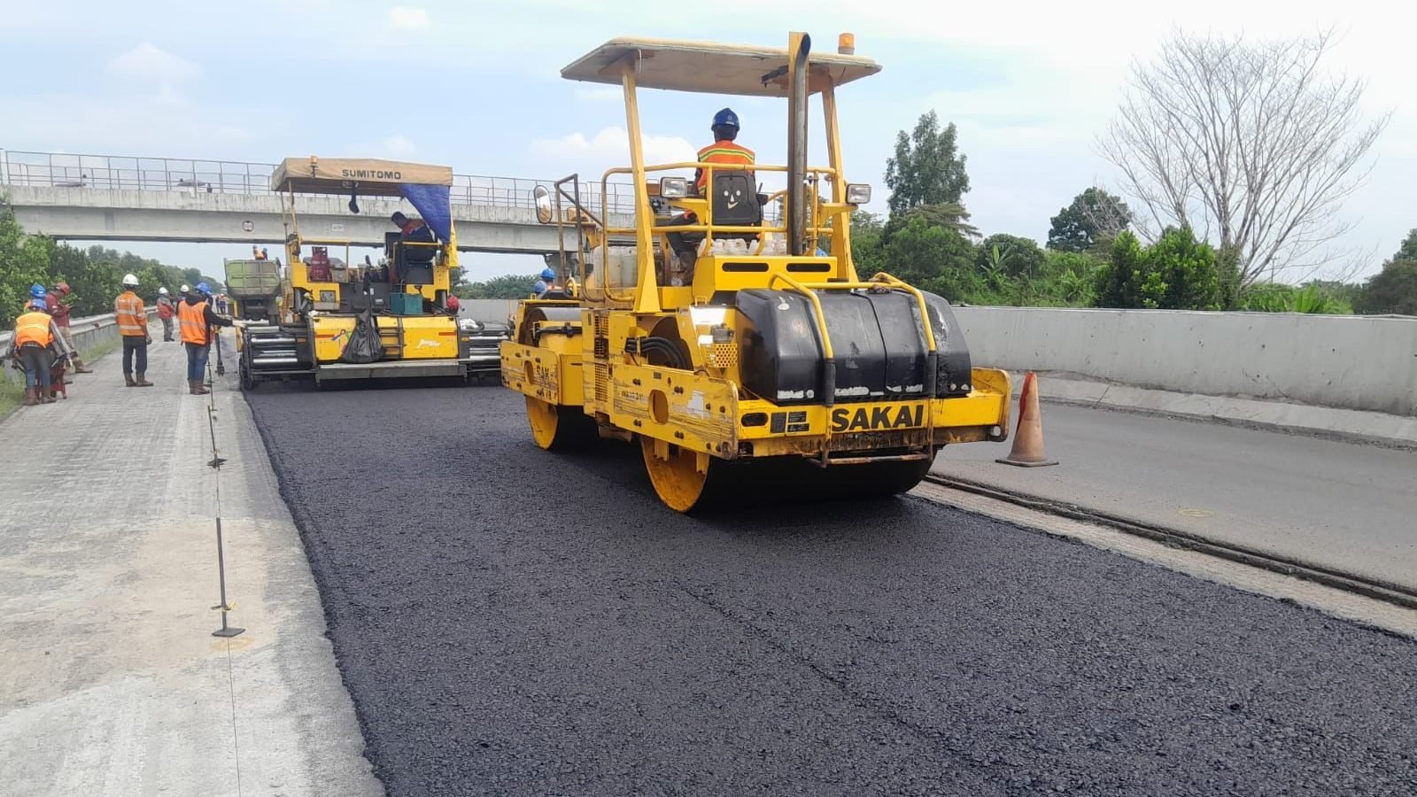 Hakaaston Rampungkan Pemeliharaan Aspal Tol Kayu Agung-Palembang
