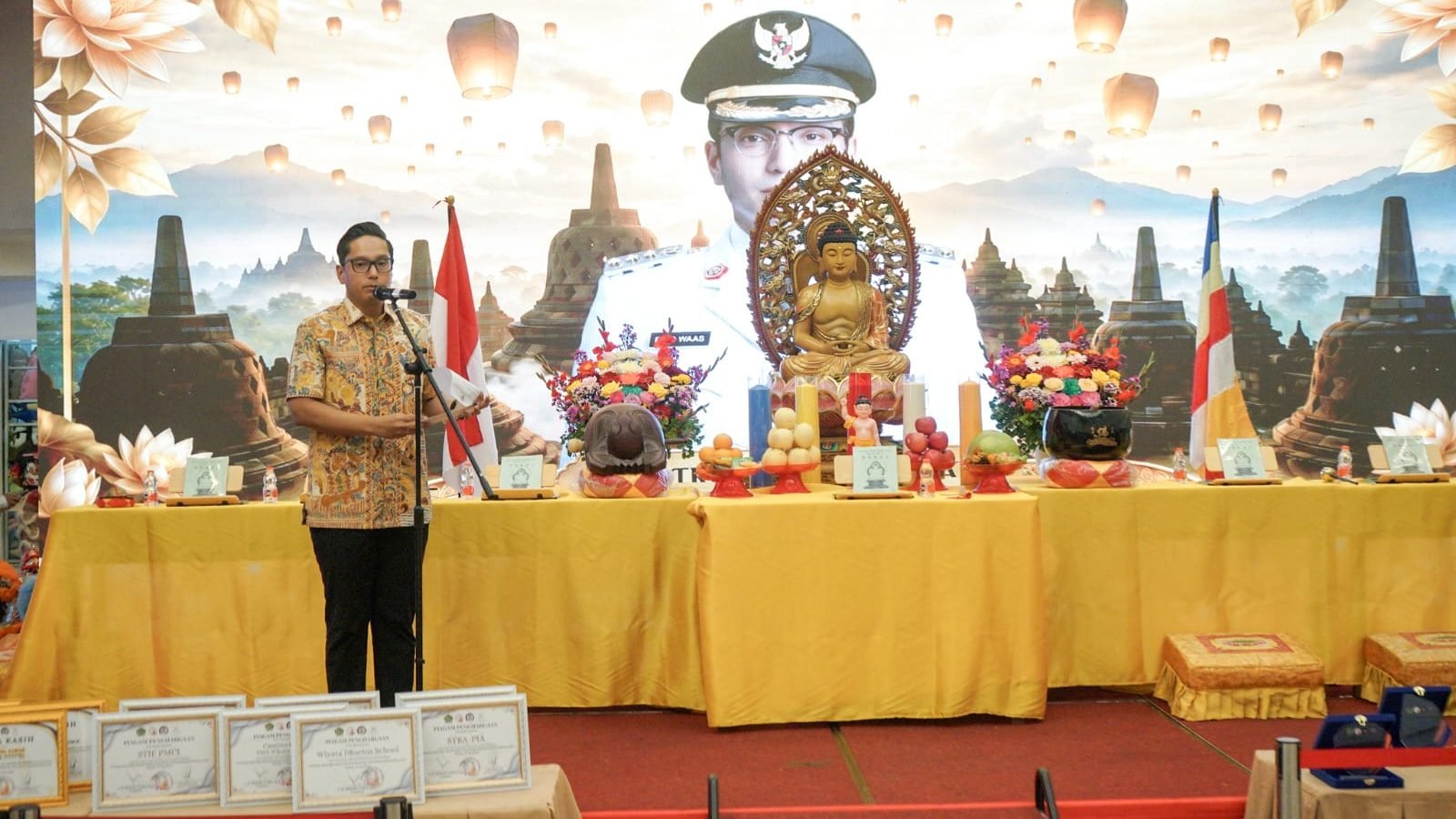 Peringati Hari Waisak, Wali Kota Medan Ajak Umat Buddha Pancarkan Cahaya Kebaikan