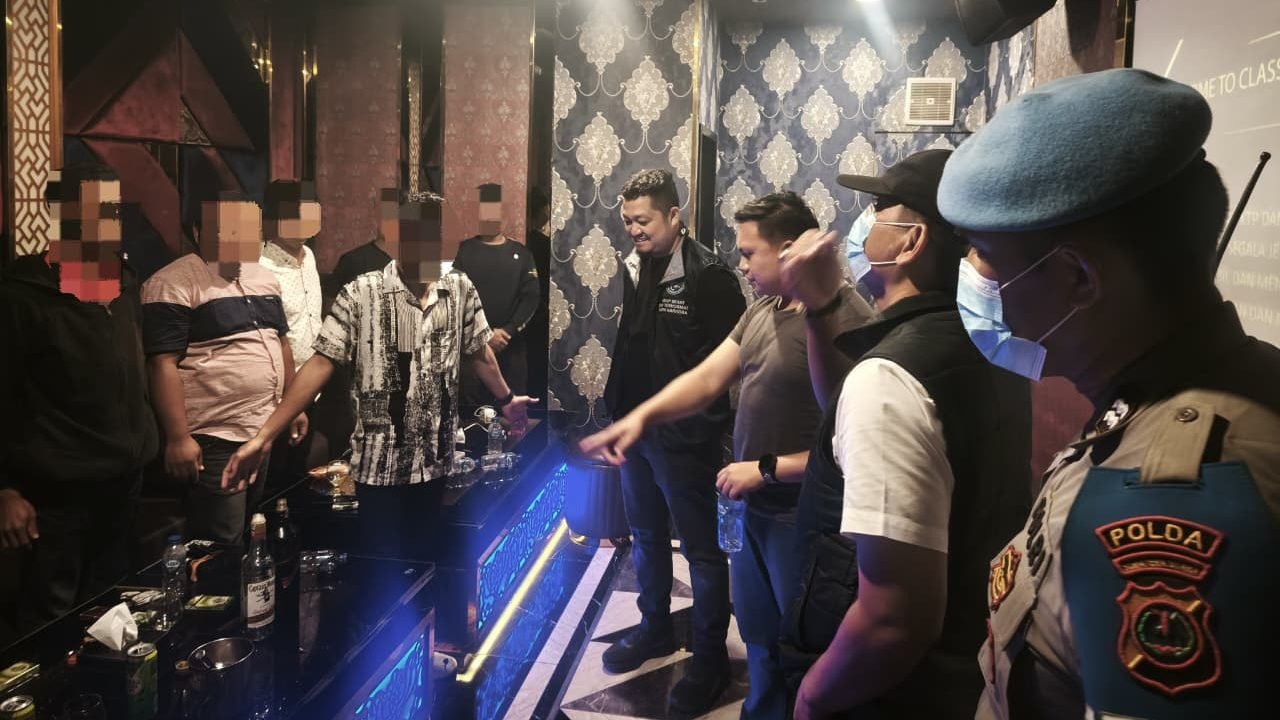 Tempat Hiburan Malam Capital Building Medan Dirazia Tim Gabungan Poldasu