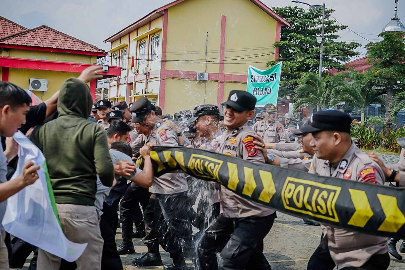 Pemko Medan Dukung Simulasi Sispamkota Polres Pelabuhan Belawan