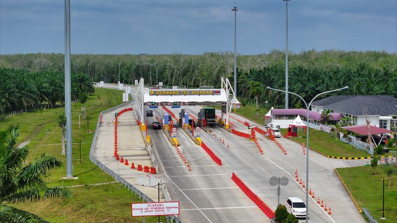 95.757 Kendaraan Melintas Jalan Tol Hutama Karya di Iduladha