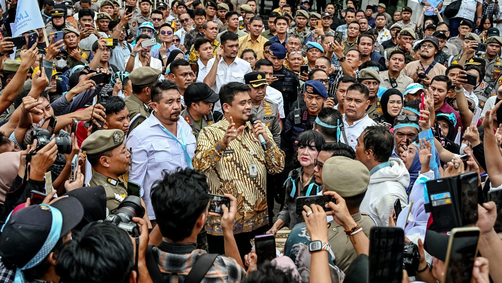 Terima Aspirasi Pendukung MBG, Gubsu Janji Teruskan Petisi LMP MBG ke Presiden Prabowo