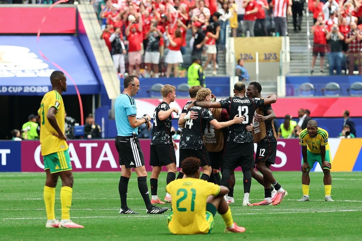Kanada Menang Dramatis 1-0 Hadapi Afrika Selatan dan Les Rouges Melaju ke 16 Besar