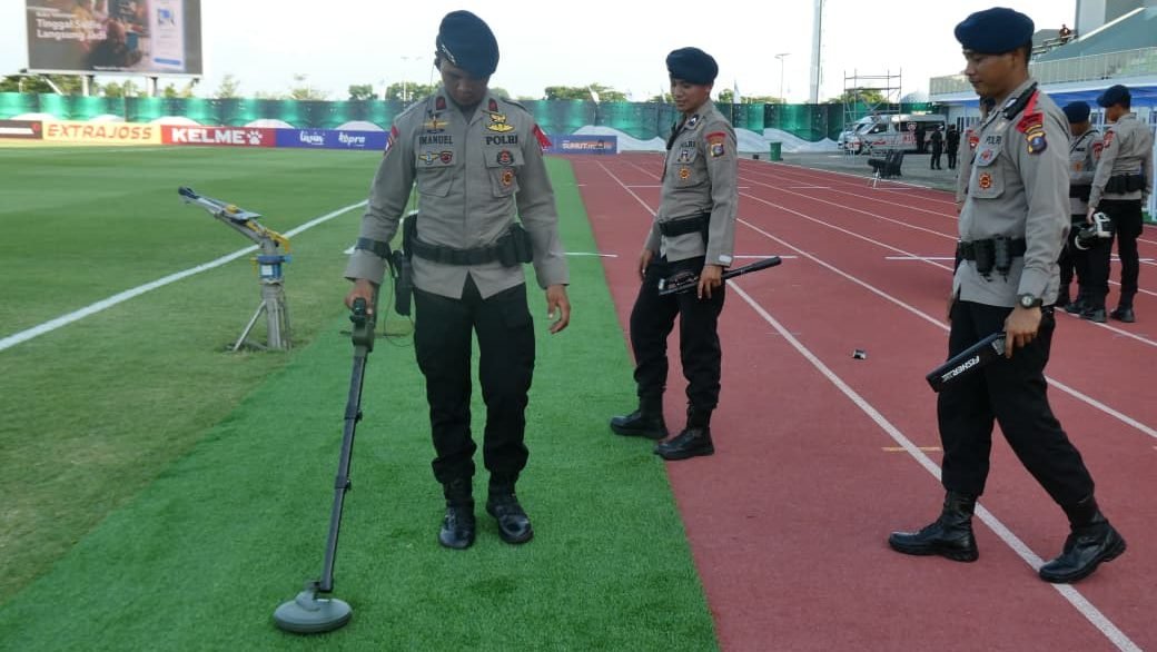 Jelang Pertandingan ASEAN U19 Boys' Championship 2026, Gegana Brimob Polda Sumut Sterilisasi Stadion
