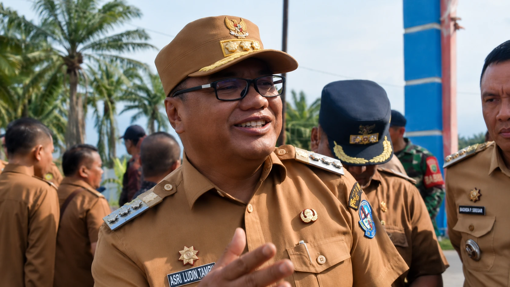 Viral! Bupati Deli Serdang Tanya Warga Sudah Bayar Pajak atau Belum Saat Keluhkan Jalan Rusak