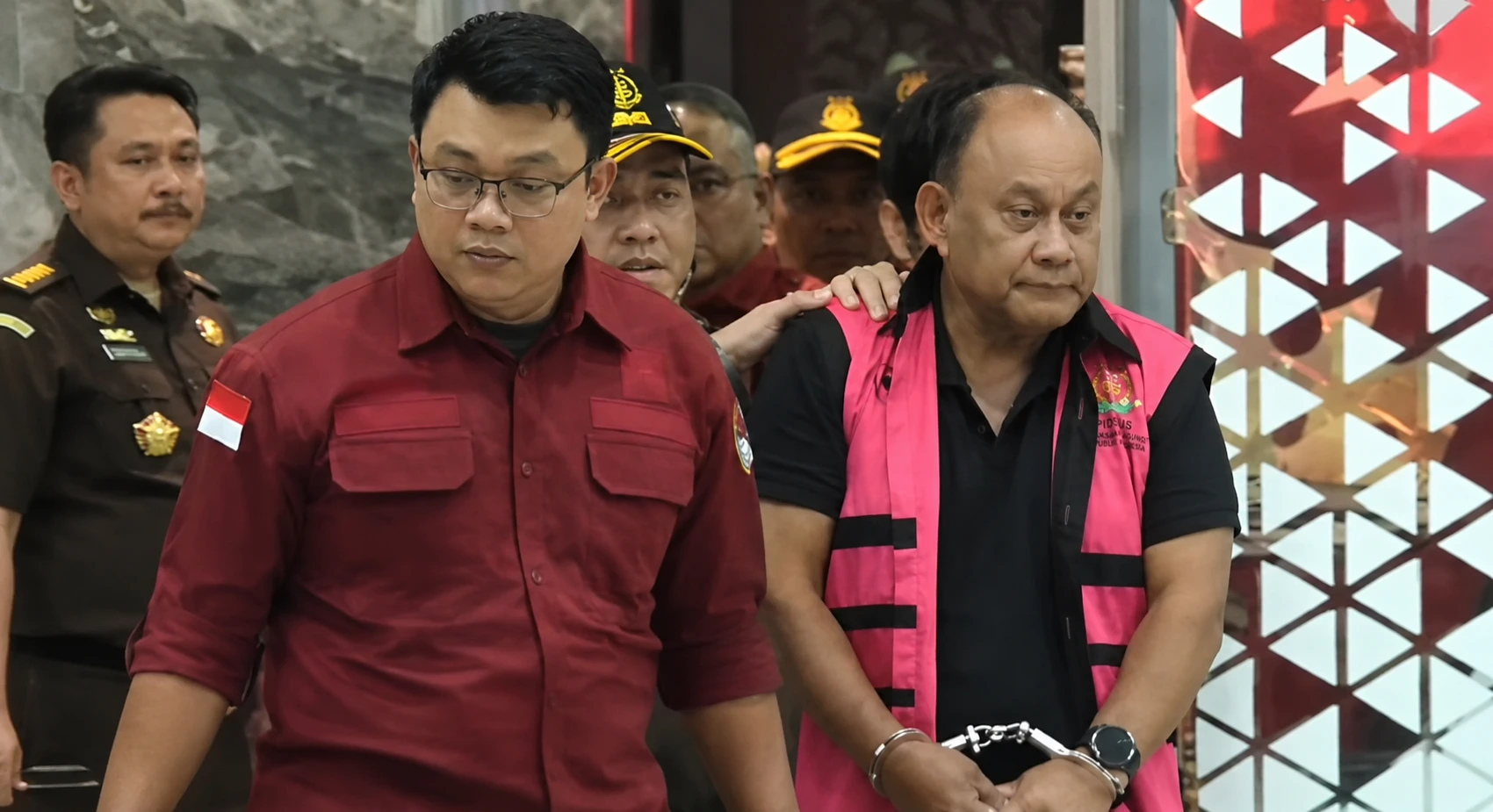 Dadan Hindayana Ditahan Kejagung Setelah Dicopot dari Jabatan Kepala BGN