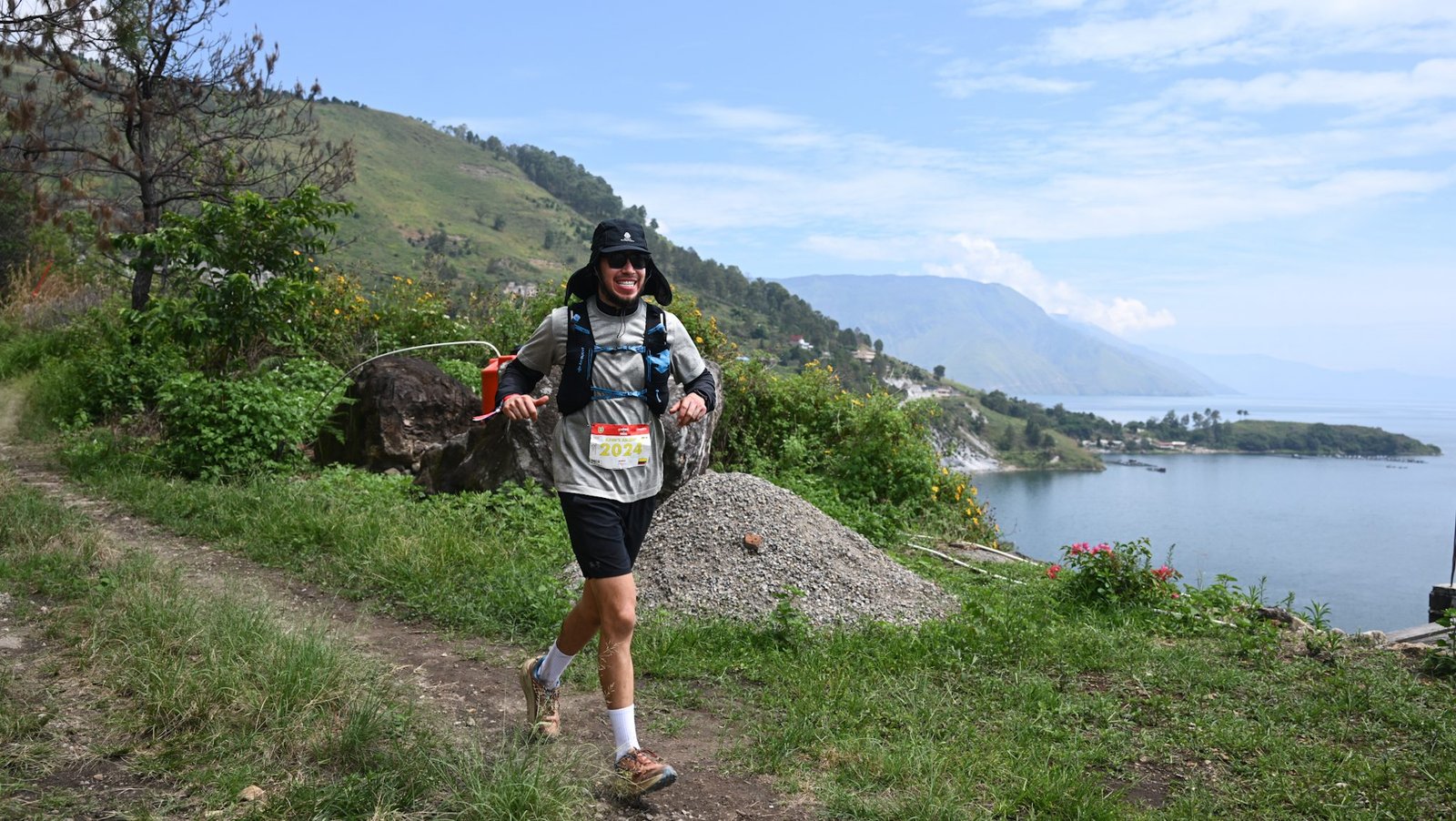 Pelari Mancanegara Terpukau Keindahan Danau Toba di Trail of The Kings UTMB 2026