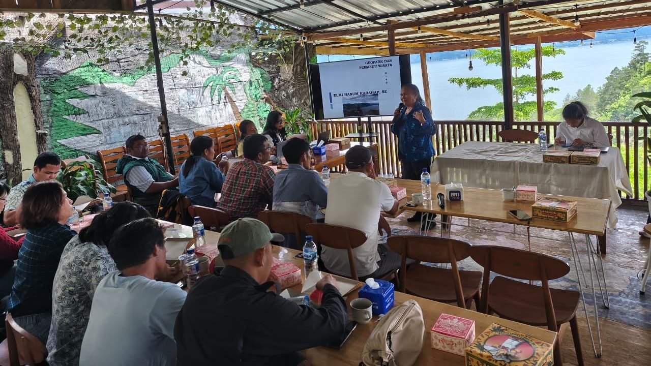 HPI Latih Pemandu Wisata Geopark Jalankan Etika dalam Profesi Memandu Turis di Lapangan