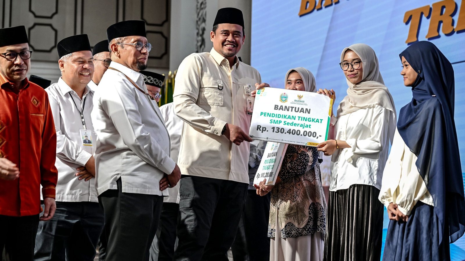 Gubsu Salurkan ZIS Rp3,5 Miliar kepada 5.051 Penerima Manfaat