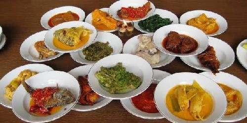 8 Rumah Makan Nasi Padang Paling Enak dan Lezat di Medan Surganya Kuliner di Sumatera Utara