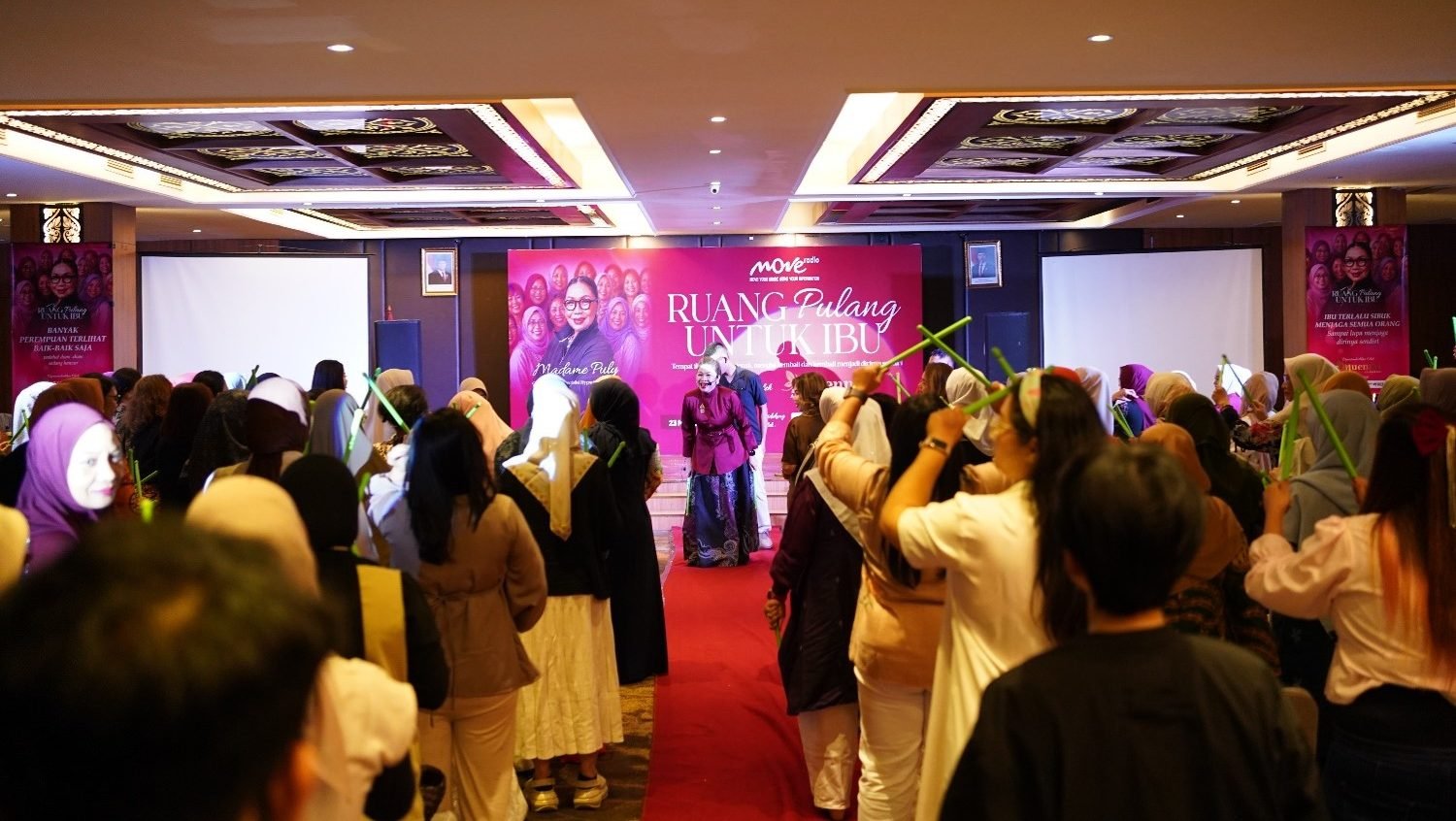 Move Radio Tutup Rangkaian Pully Talks Melalui Acara “Ruang Pulang untuk Ibu” Bersama Madame Pully