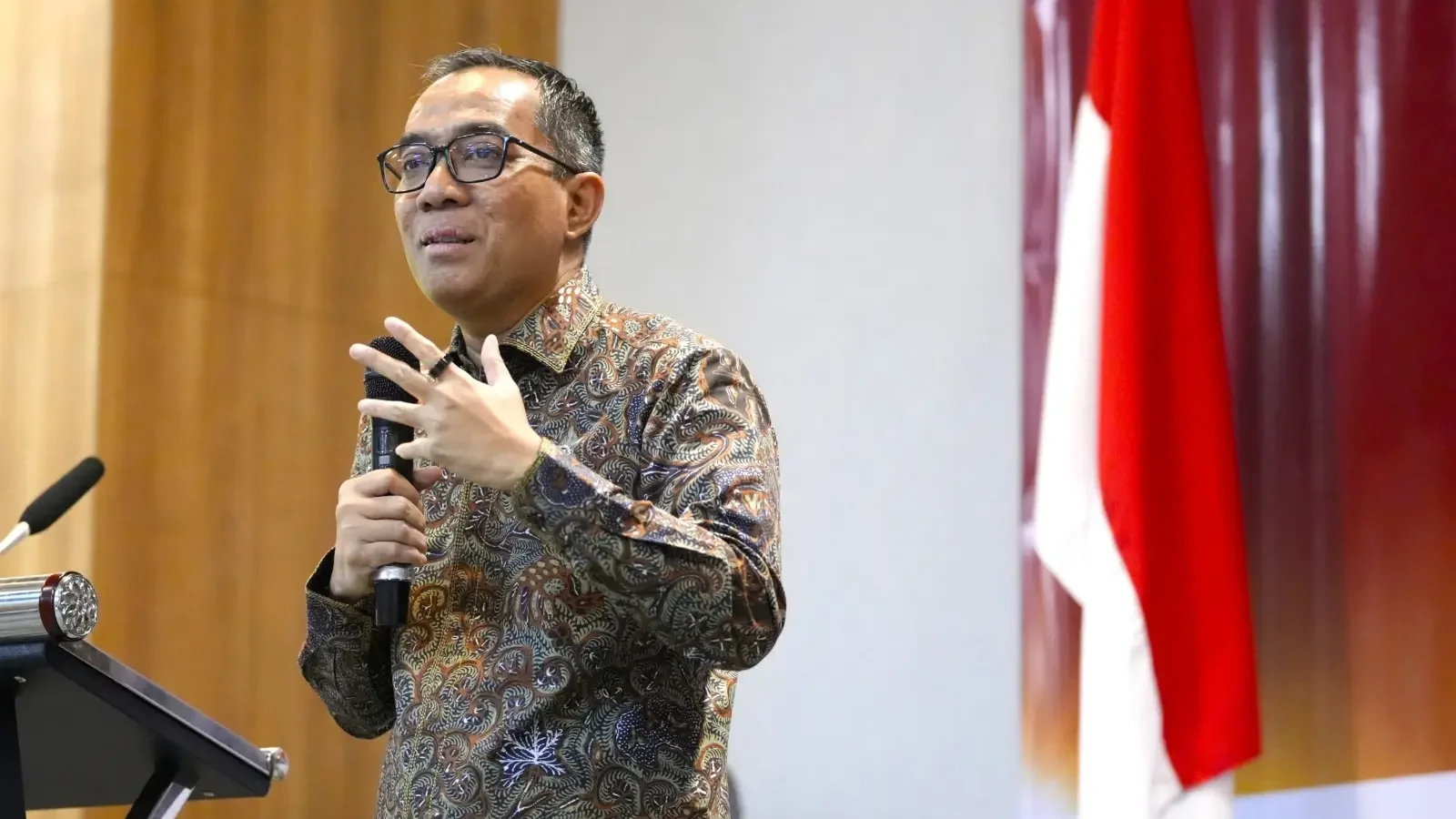 Menteri Diktisaintek Respon Usulan Gaji Dosen Hingga Rp 50 Juta per Bulan