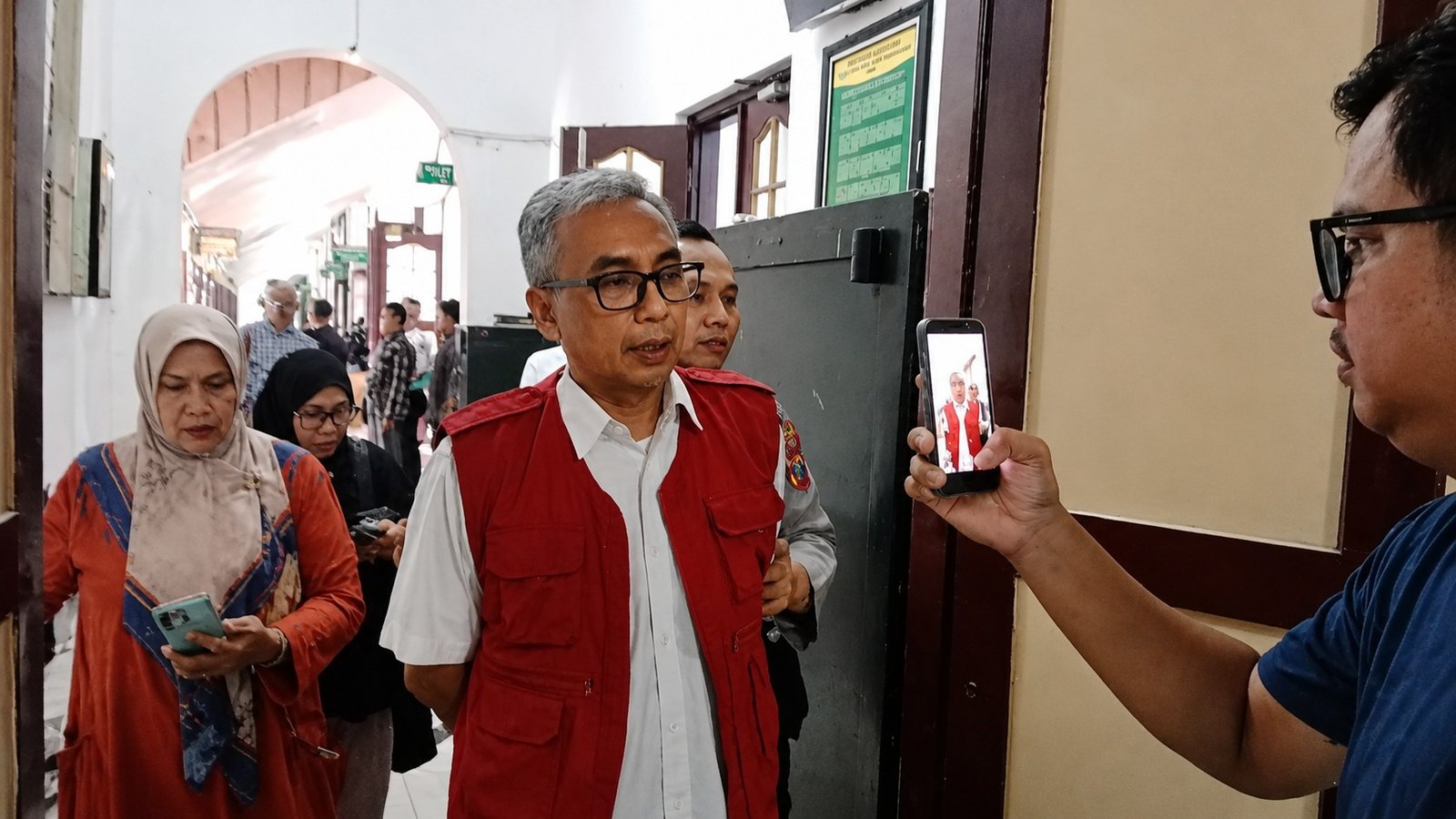 Perlawanan Enda Ketaren Ditolak, Hakim Lanjutkan Sidang Pokok Perkara Korupsi Waterfront Samosir