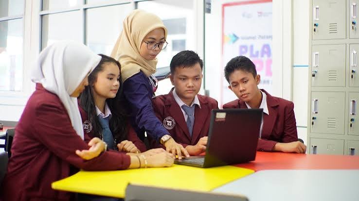 30 SMK Favorit di Sumatera Utara Didominasi Sekolah Berprestasi: SMK Telkom Medan Tawarkan IT dan Digitalisasi Modern