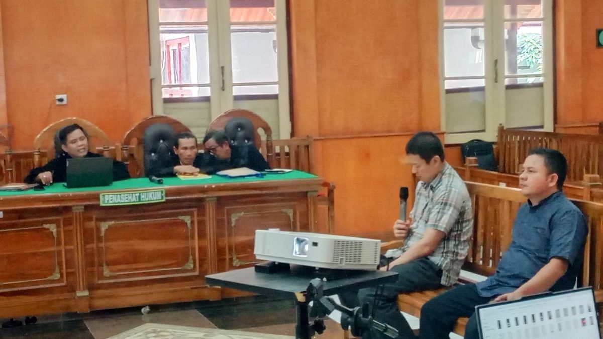 Sidang Korupsi Smartboard Langkat: Terdakwa Ungkap Permintaan Komisi 44 Persen