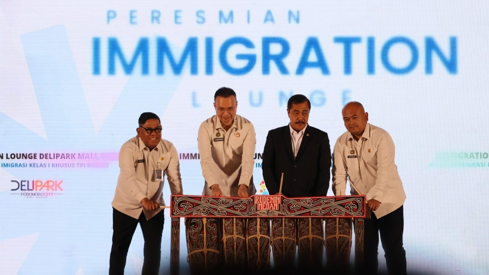 Menteri Imapas Resmikan 3 Immigration Lounge di Sumut    