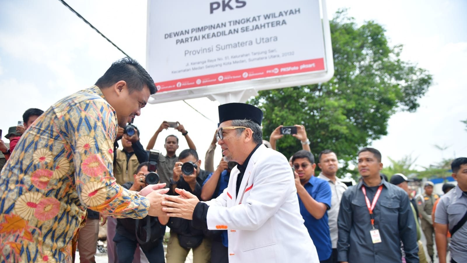 Bobby Nasution Sambut Kedatangan Presiden PKS