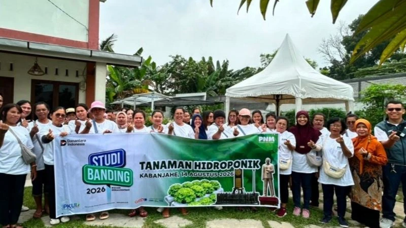 PNM Bawa 12 Petani Karo Belajar Hidroponik, Dorong Usaha Pertanian Naik Kelas