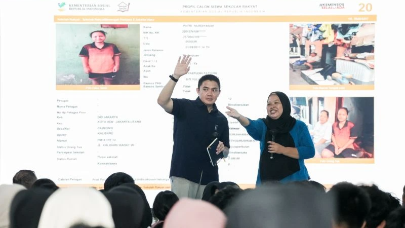 Tangis Haru Ibu Antar Anak Masuk Sekolah Rakyat, Harapan Baru Keluarga Kurang Mampu