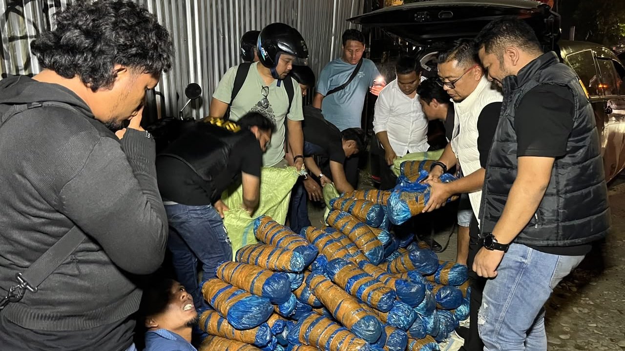 Satresnarkoba Polrestabes Medan Gagalkan Pengiriman 93 Kg Ganja