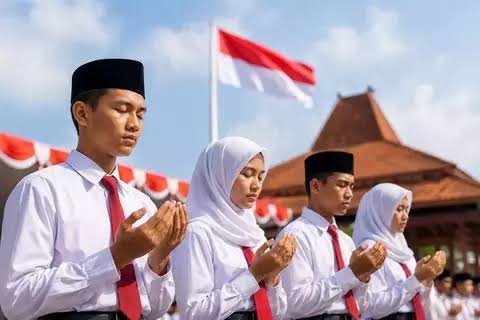 Contoh Teks Doa Malam Tirakatan 17 Agustus Penuh Hikmah dalam Rangkai Acara Perayaan HUT RI