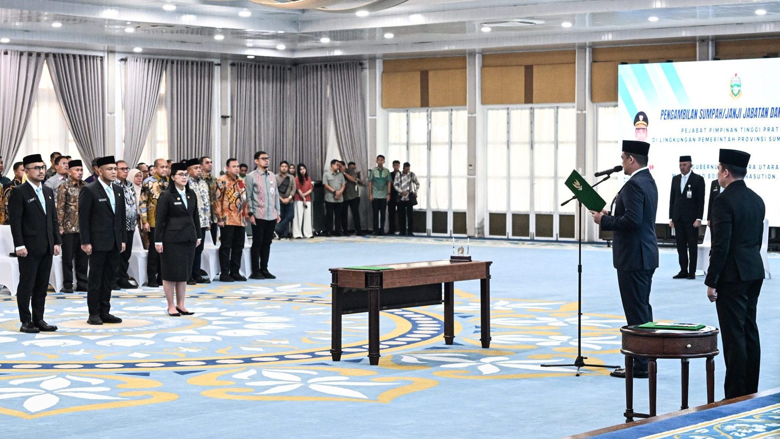 Gubernur Bobby Nasution Lantik Kadis Budpar, Biro Umum dan Biro Ekonomi