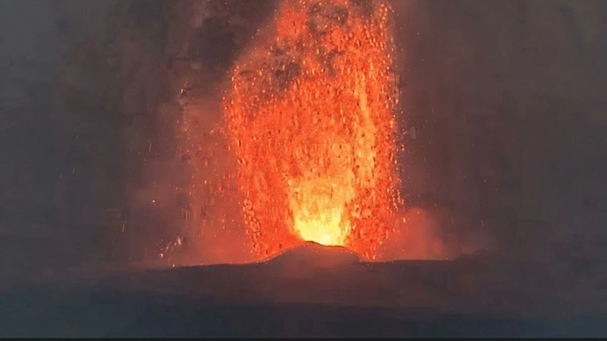 4 Gunung Api Erupsi Bersamaan, Ahli Ungkap Apa yang Sebenarnya Terjadi